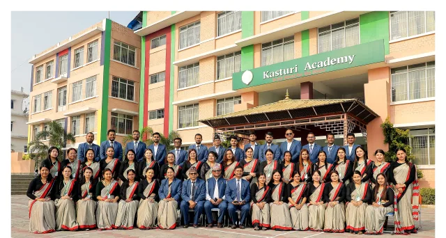 Leadership & Faculty Members