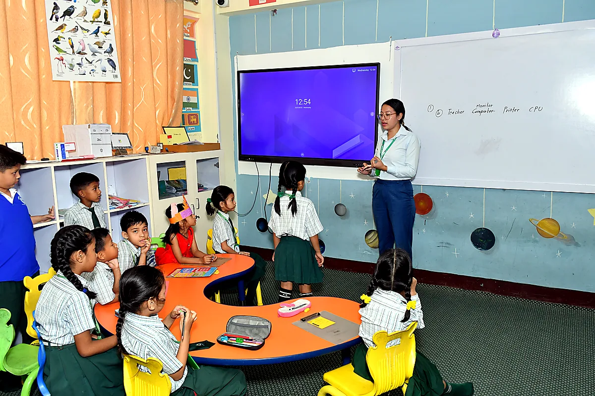 Multimedia Smart Classrooms